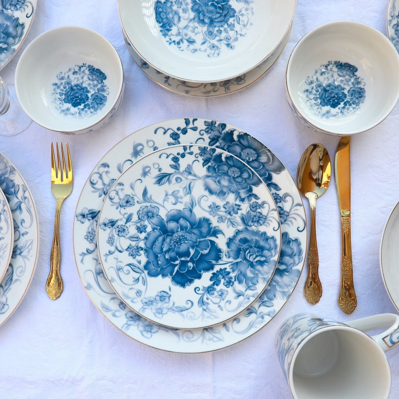 Royal Blue Flower Dinner Set – 30 Pieces