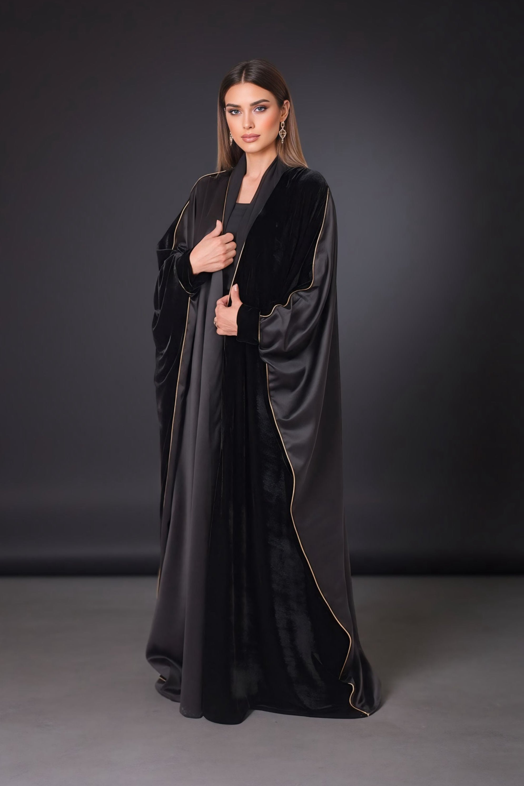 Mirror of Noor Abaya