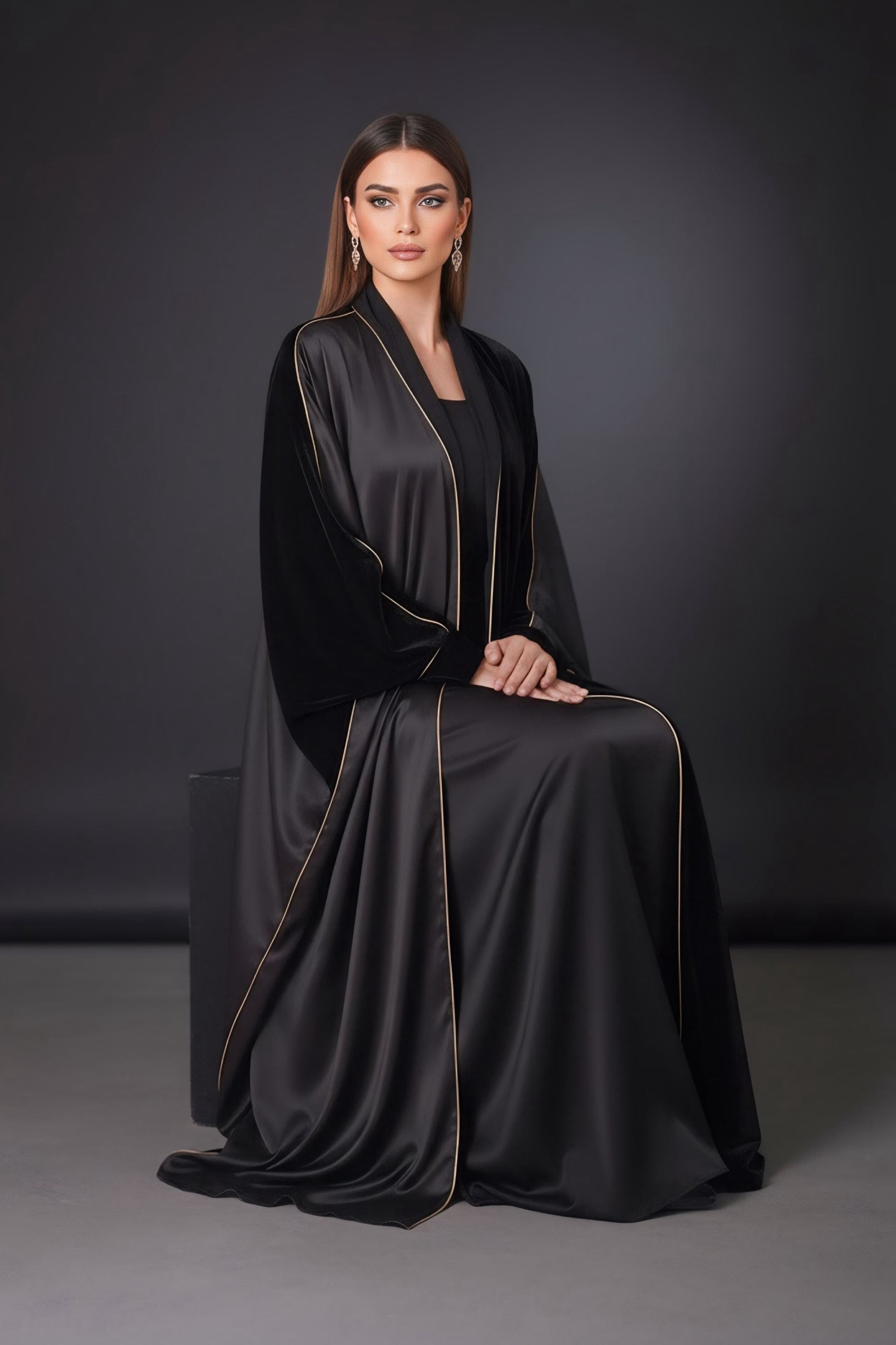 Mirror of Noor Abaya