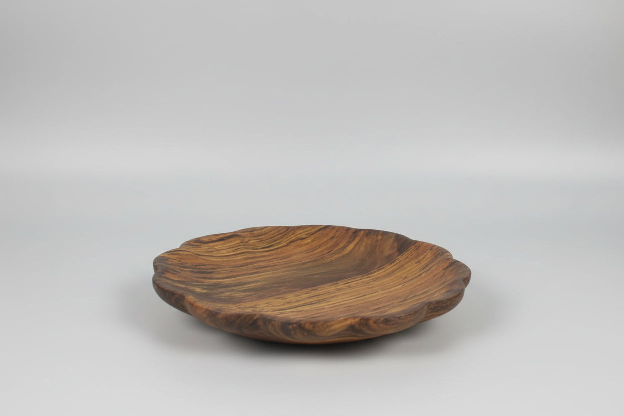 Flower-Shaped Serving Plate
